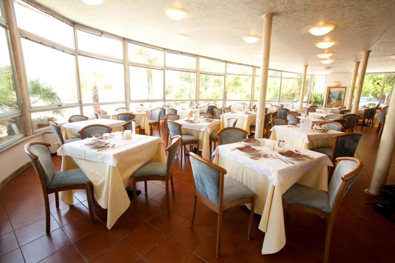 Hotel Residence Rely Brenzone sul Garda Zewnętrze zdjęcie