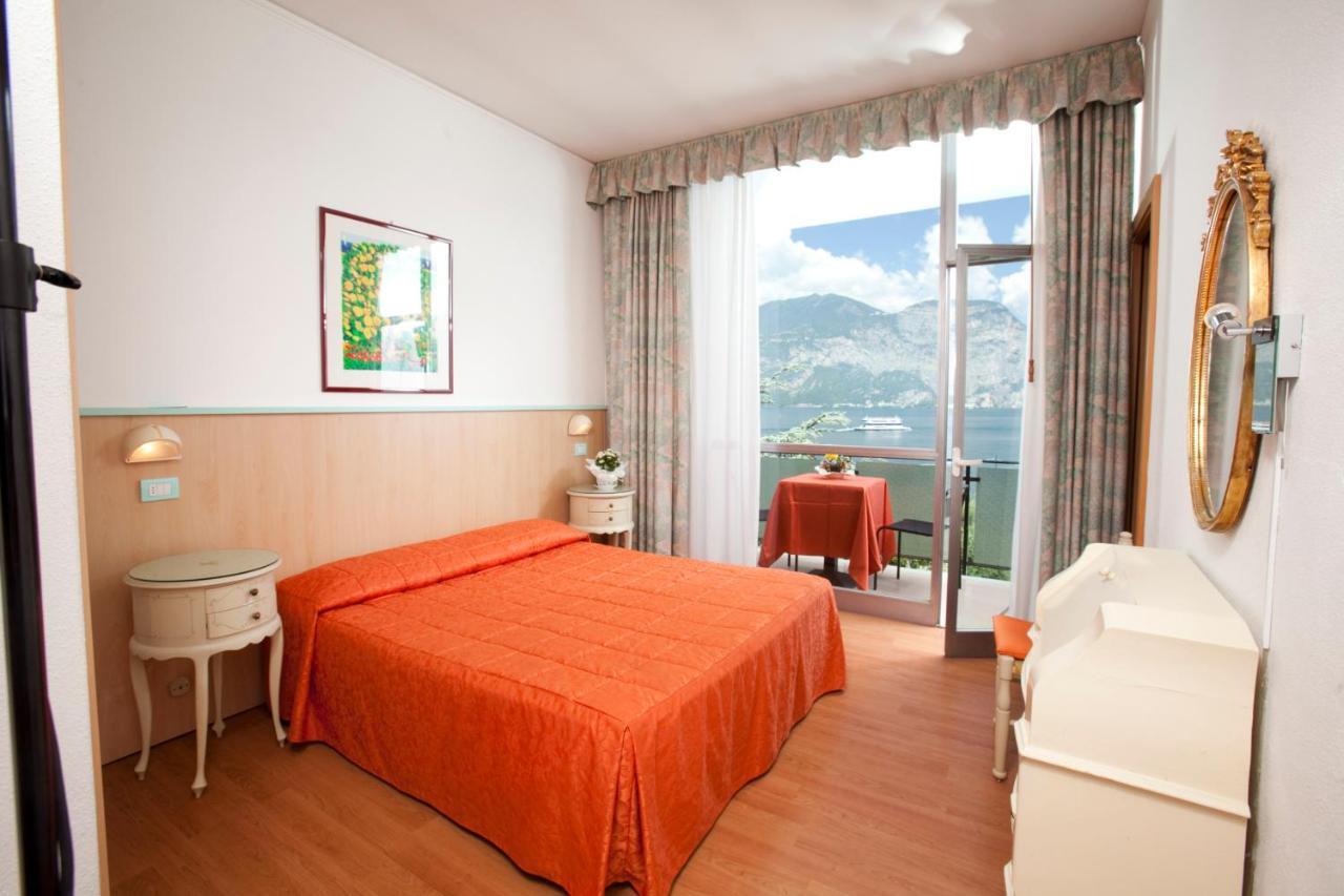 Hotel Residence Rely Brenzone sul Garda Pokój zdjęcie