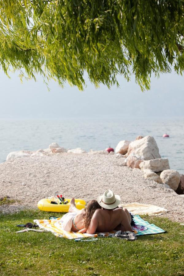 Hotel Residence Rely Brenzone sul Garda Zewnętrze zdjęcie